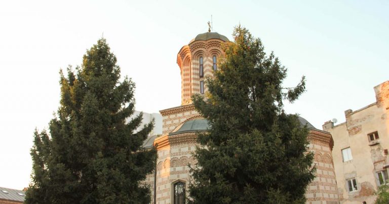 Най- старата православна църква в Букурещ , на залез